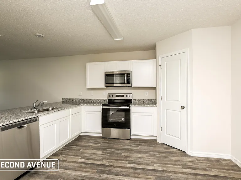 11745 N Shenandoah Way — Photo 2