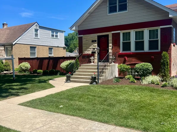3147 Sunnyside Ave, Brookfield, IL 60513