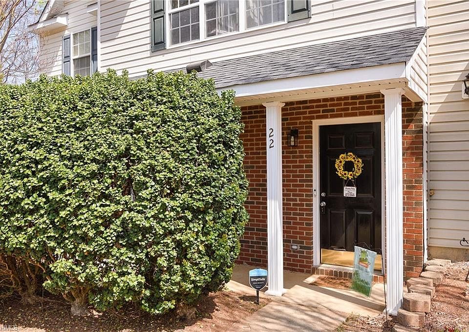 1st image of 22 Melissa Carol Cir
