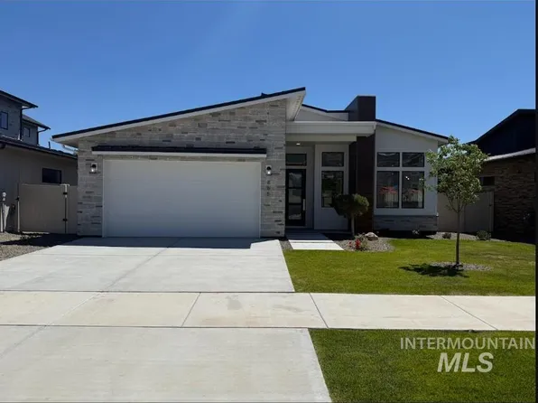 665 W Wrangler St, Meridian, ID 83646