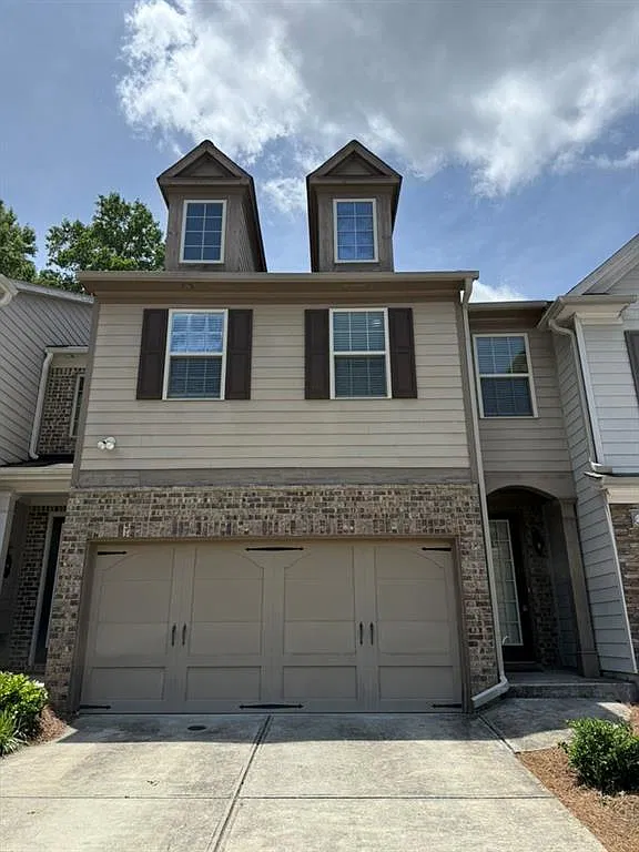 3 bed, 2.5 bath, 1998 sqft, $2,250 — Photo 2
