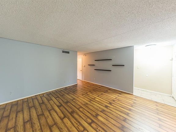 3rd image of 7997 Kendalia Dr