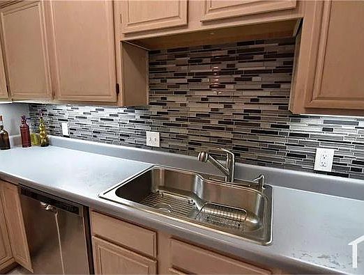 5th image of 6323 Brookbriar Ct