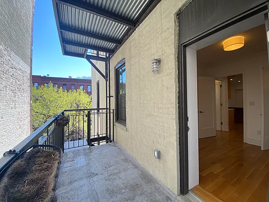 Rented by Ideal Properties Group | media 27