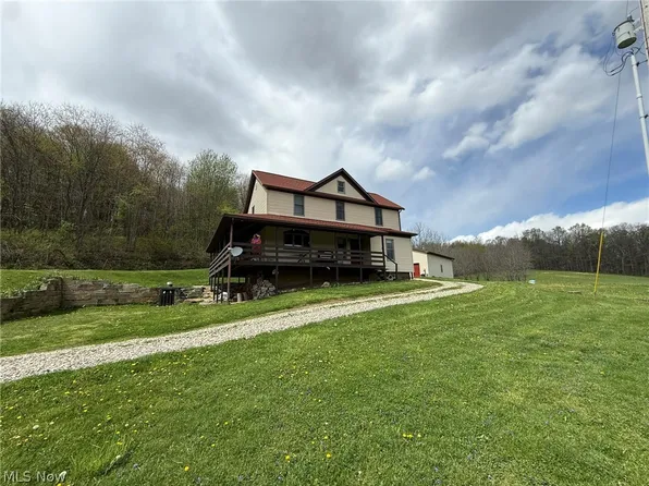 11140 Strasburg Bolivar Rd NW, Bolivar, OH 44612