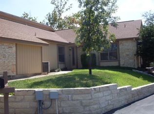 10 Oaks Pl, Leander, TX 78645