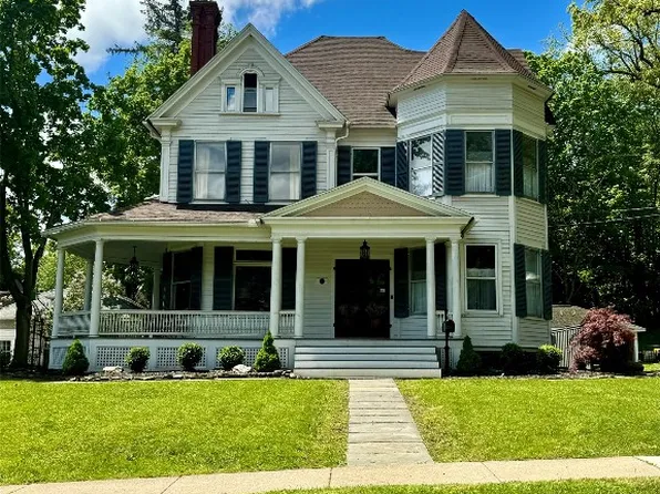 60 W Main St, Bainbridge, NY 13733