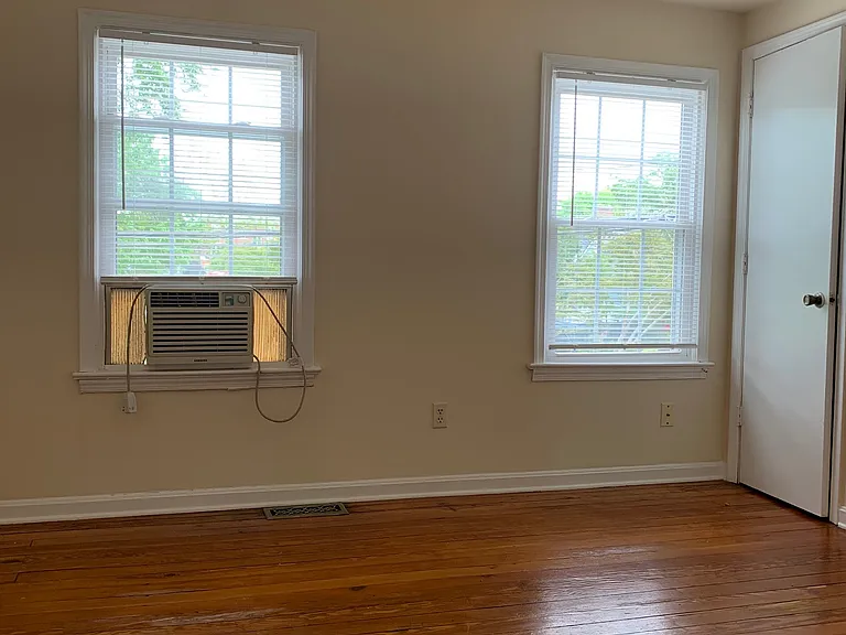113 Hawke St — Photo 4