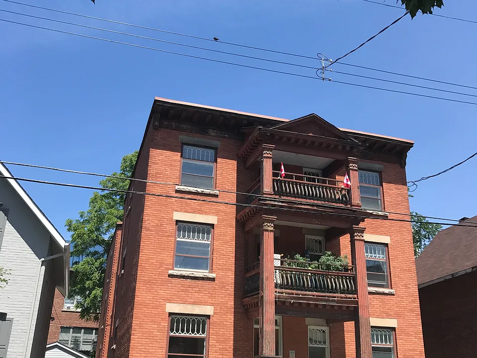 421 Lisgar St #5