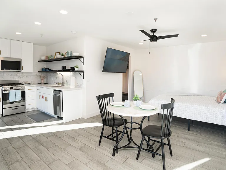 McAllen Apartments — Photo 1