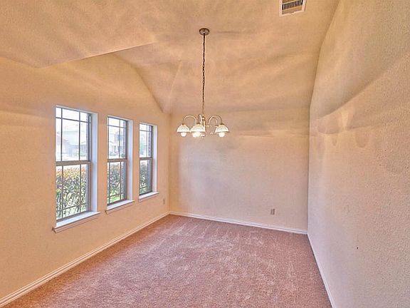 4th image of 9702 Arched Oak Dr
