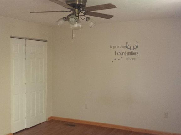 4th image of 1596 Grove Ave