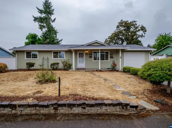 885 N 5th St, Aumsville, OR 97325