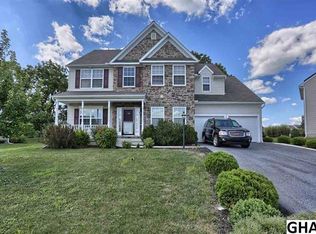 210 Oxford Rd, Annville, PA 17003