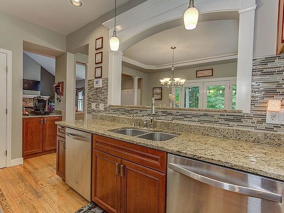 4th image of 3139 Sorbus Dr
