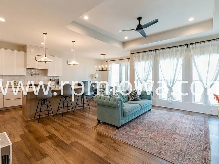 5901 NE Sherman Dr — Photo 3