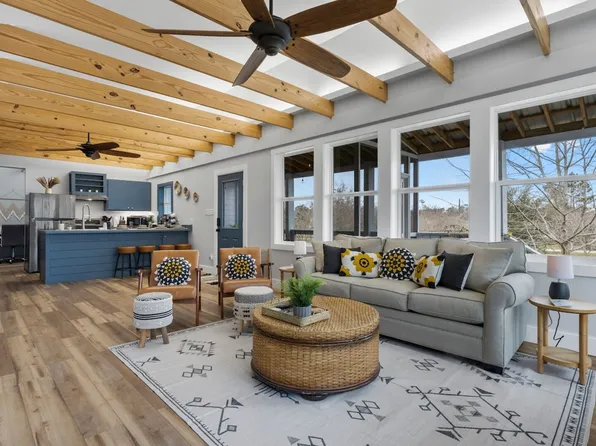 (undisclosed Address), Waveland, MS 39576