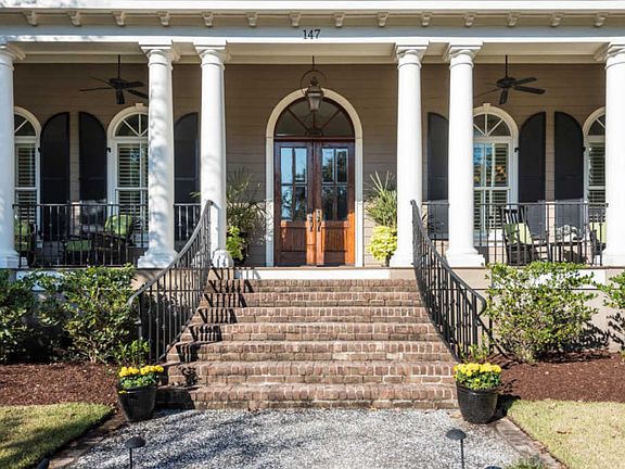 3rd image of 147 Island Park Dr