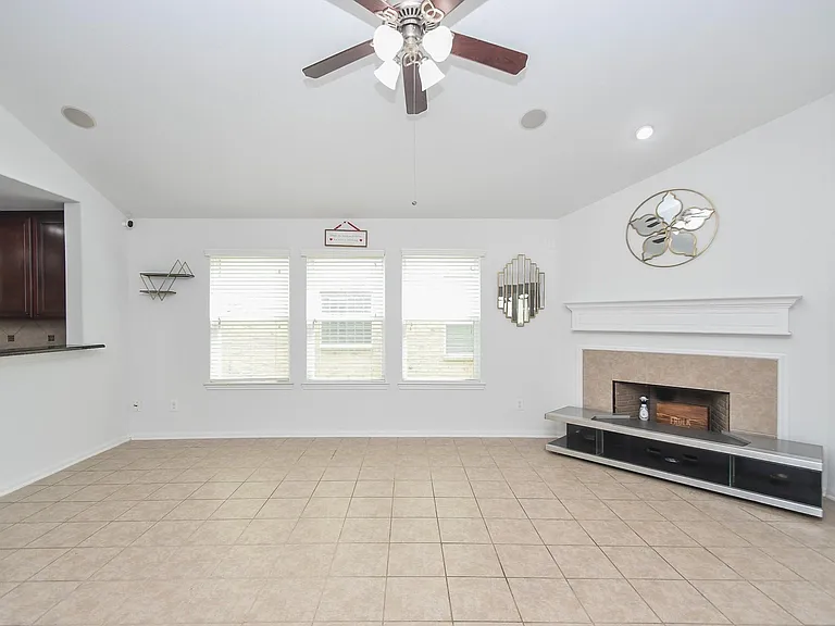 18302 Mable Pond Ln — Photo 7