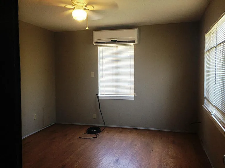 5342 Leeland St #2 — Photo 3