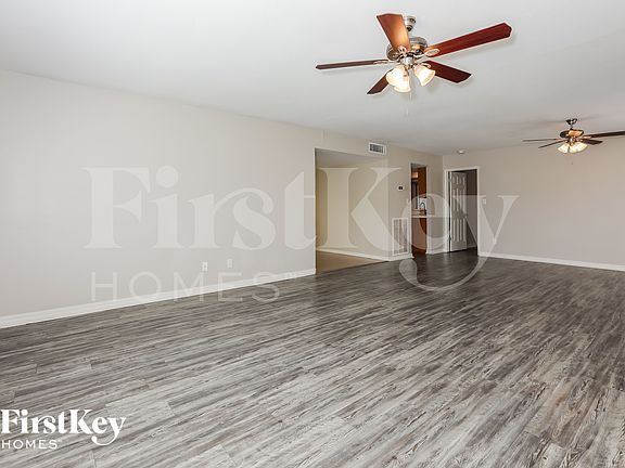 3rd image of 1748 W Monte Ave