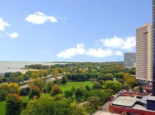 5455 N Sheridan Rd APT 702, Chicago, IL 60640