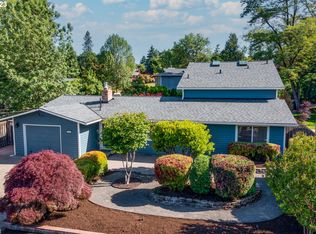 9455 SW Center St, Tigard, OR 97223