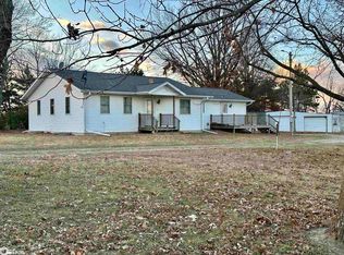 20929 460th St, Chariton, IA 50049