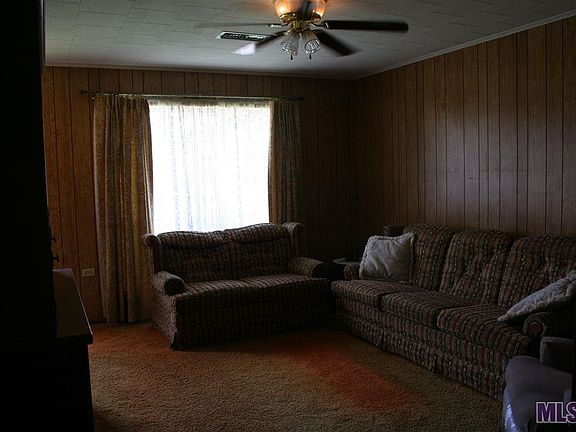2nd image of 419 Railroad Ave