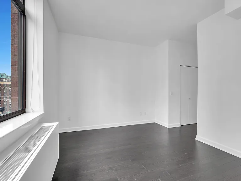 77 W 24th St #20J — Photo 5