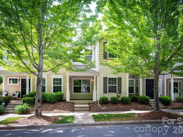 17439 Caldwell Track Dr, Cornelius, NC 28031