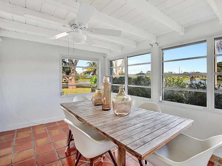 3019 N 57th Dr — Photo 16