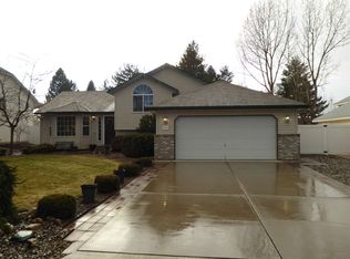 710 S McMillan Rd, Greenacres, WA 99016