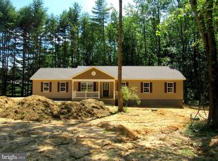 37808 Mohawk Dr, Charlotte Hall, MD 20622