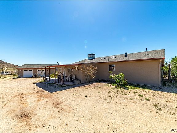 3rd image of 2622 E Calle Charcas