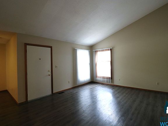 3rd image of 4810 Ginny Ave