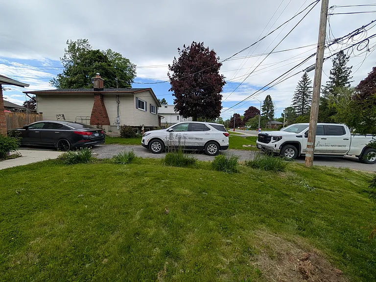 697 Collins Bay Rd #HOUSE — Photo 22
