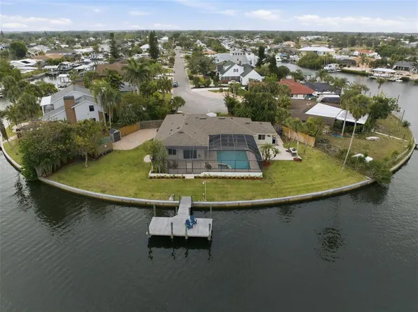 773 Kingston Ct, Apollo Beach, FL 33572