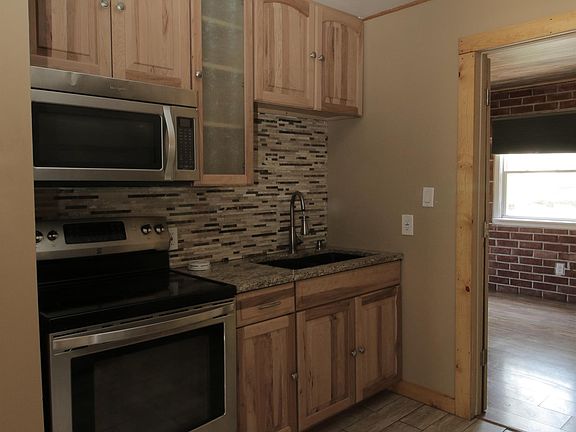 4th image of 2449 Van Brunt Blvd #1N