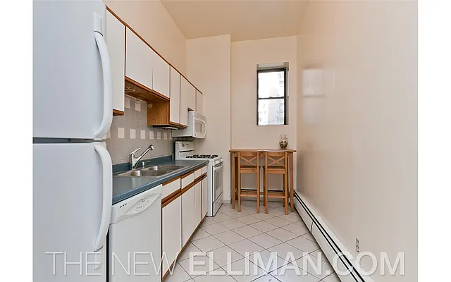 Sold by Douglas Elliman | media 4