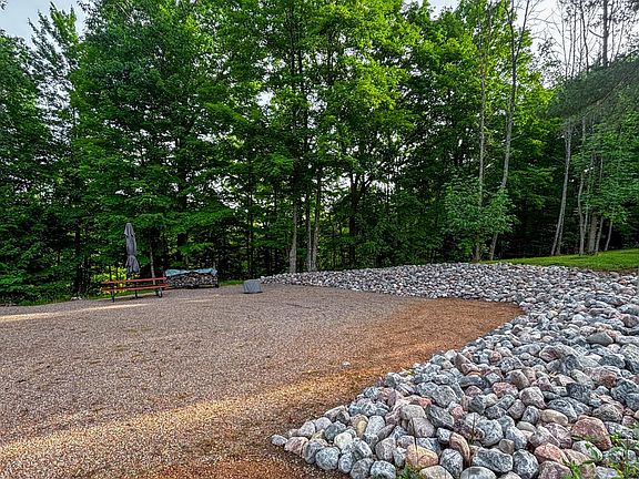 2nd image of 19.29 ON ENTERPRISE LAKE RD