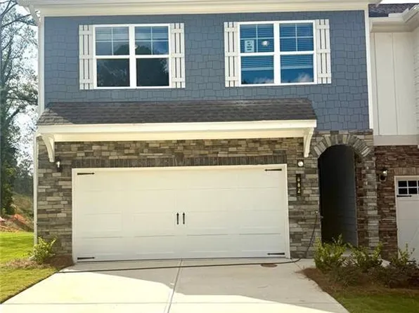 882 Porter Ridge Ln, Decatur, GA 30032