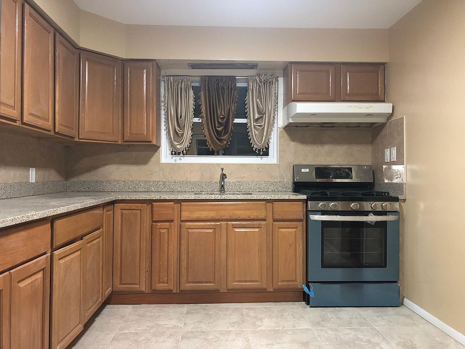Kitchen, newly renovated.