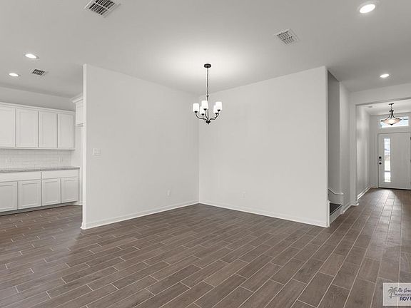 2nd image of 2421 Paso Dr