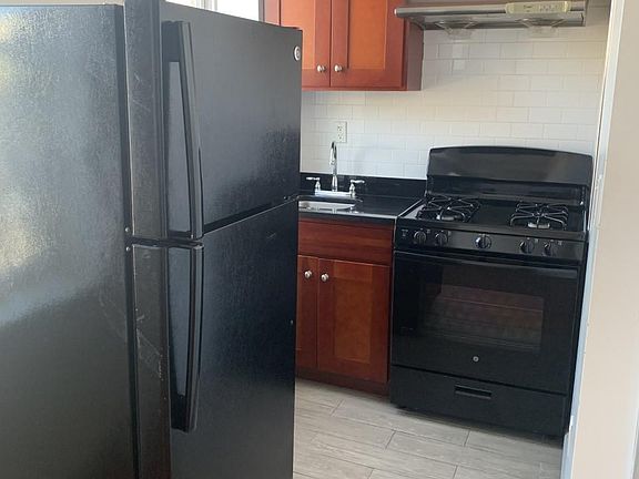 5th image of 12 Bay 50th St #3F