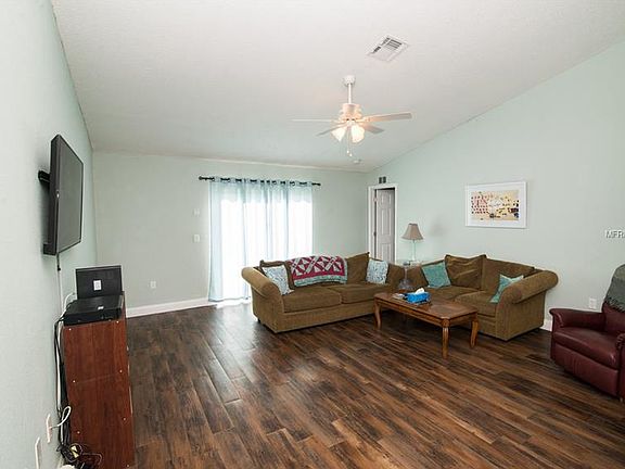 5th image of 150 Winsor Ave