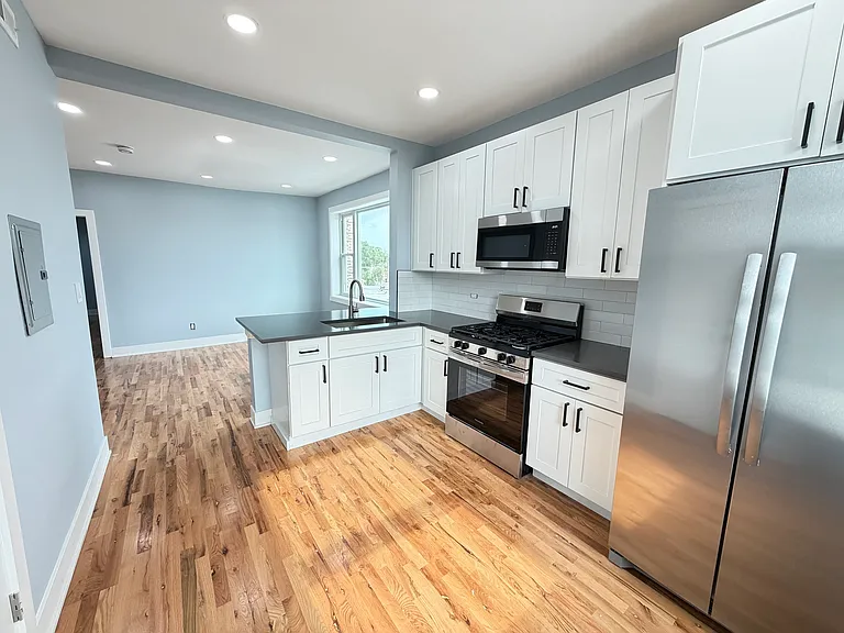 612 N Ridgeway Ave #3 — Photo 11