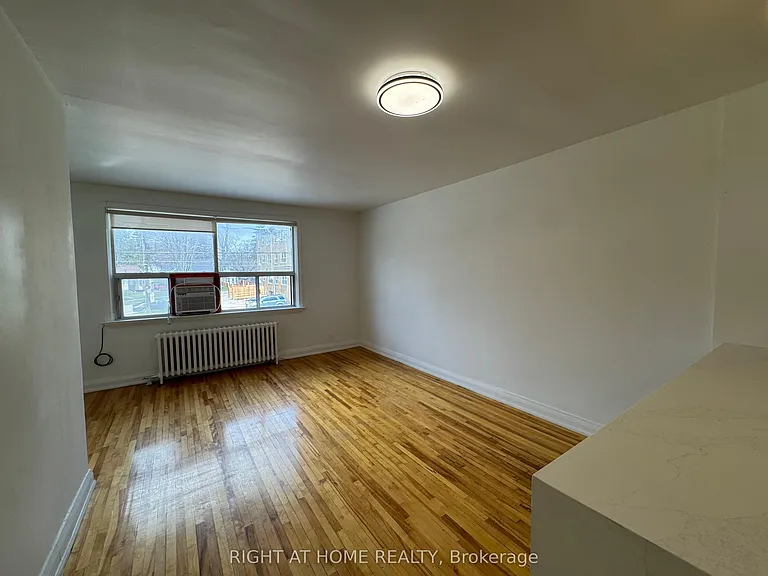 2879 Saint Clair Ave E #2 — Photo 15