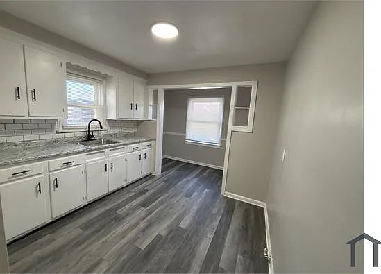 4 bed, $2,200 — Photo 2