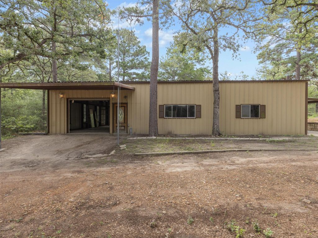 571 Pine Canyon Dr, Smithville, TX - View 3